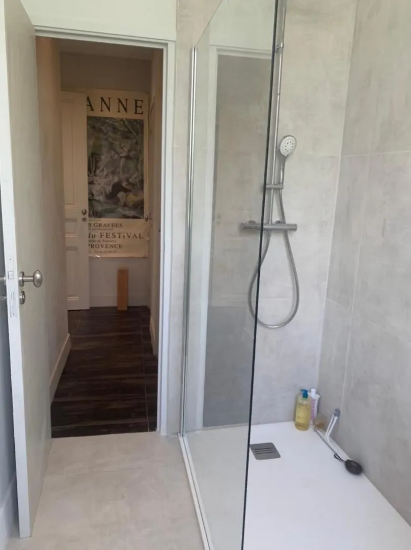Cannes Duplex Croisette Festival 5 Et 6 Voyageurs 0*,  France