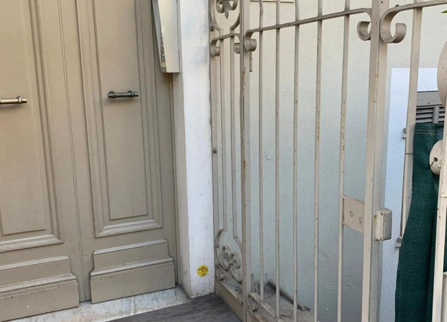 Cannes Duplex Croisette Festival 5 Et 6 Voyageurs France